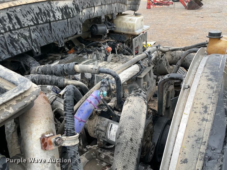 image for item KE9335 2012 International 4300  dump flatbed truck