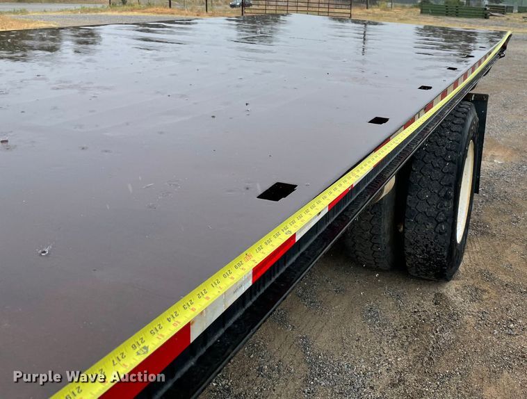 image for item KE9335 2012 International 4300  dump flatbed truck