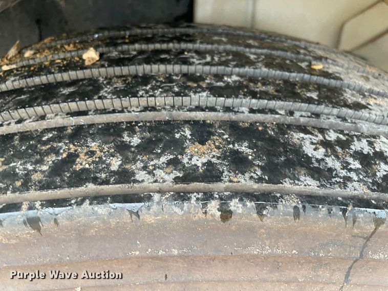 image for item KE9335 2012 International 4300  dump flatbed truck