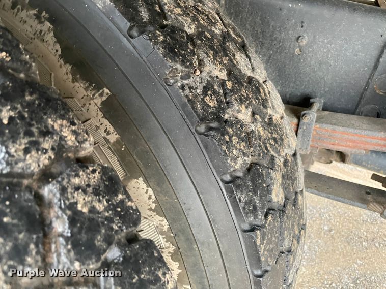 image for item KE9335 2012 International 4300  dump flatbed truck