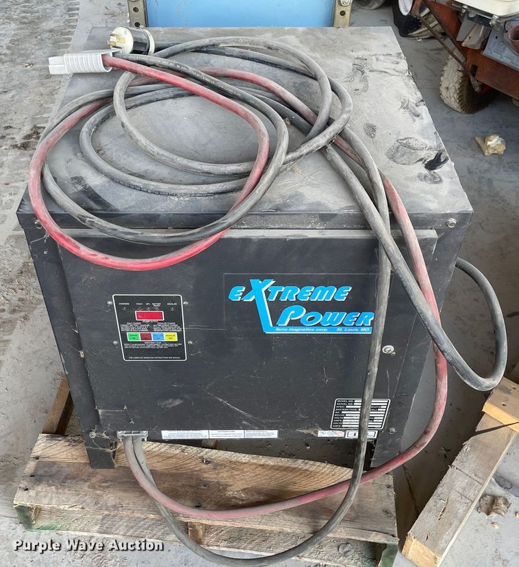 image for item KF9563 Schaeff W20SRS190TSO  forklift