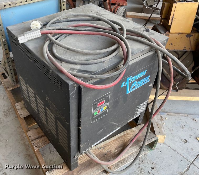 image for item KF9563 Schaeff W20SRS190TSO  forklift