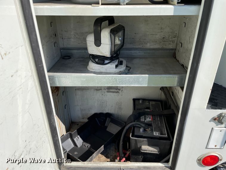 image for item KF9573 2011 International DuraStar 4300  utility / service truck