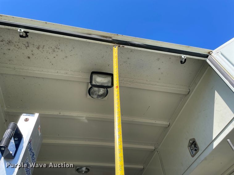 image for item KF9573 2011 International DuraStar 4300  utility / service truck