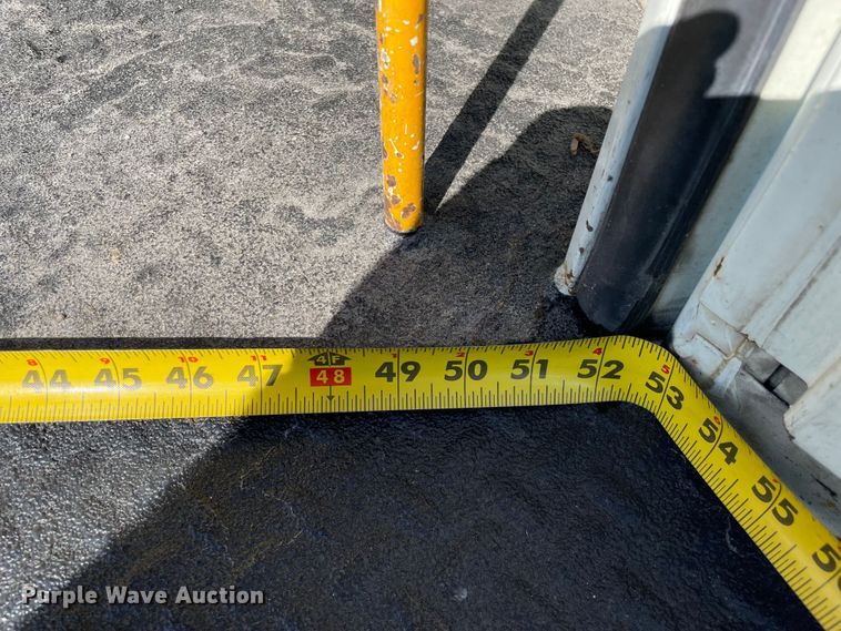 image for item KF9573 2011 International DuraStar 4300  utility / service truck