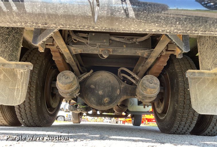 image for item KF9573 2011 International DuraStar 4300  utility / service truck