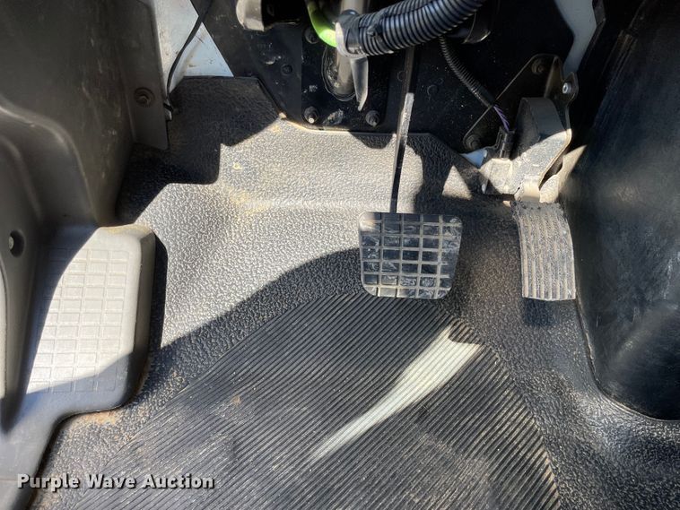 image for item KF9573 2011 International DuraStar 4300  utility / service truck