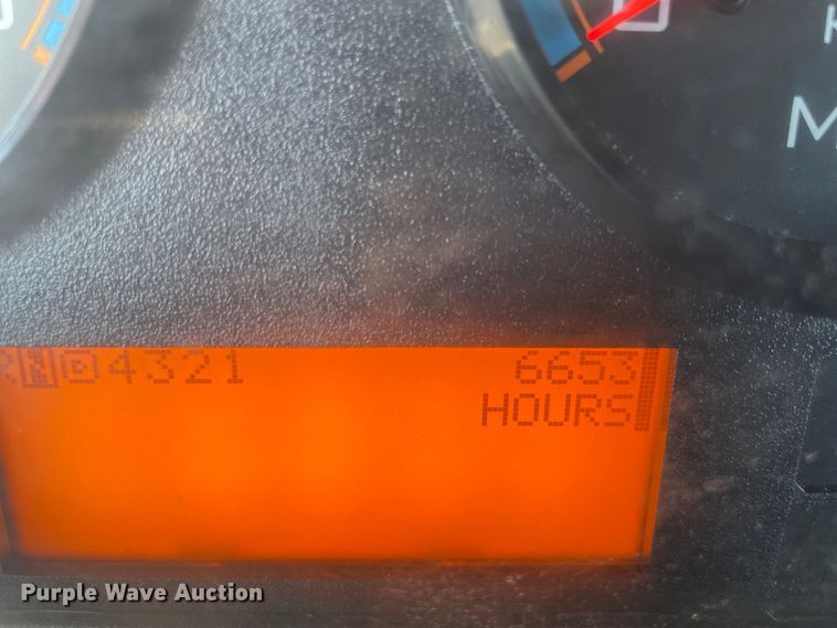 image for item KF9573 2011 International DuraStar 4300  utility / service truck