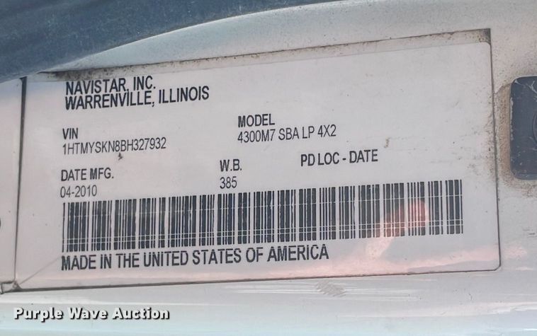 image for item KF9573 2011 International DuraStar 4300  utility / service truck