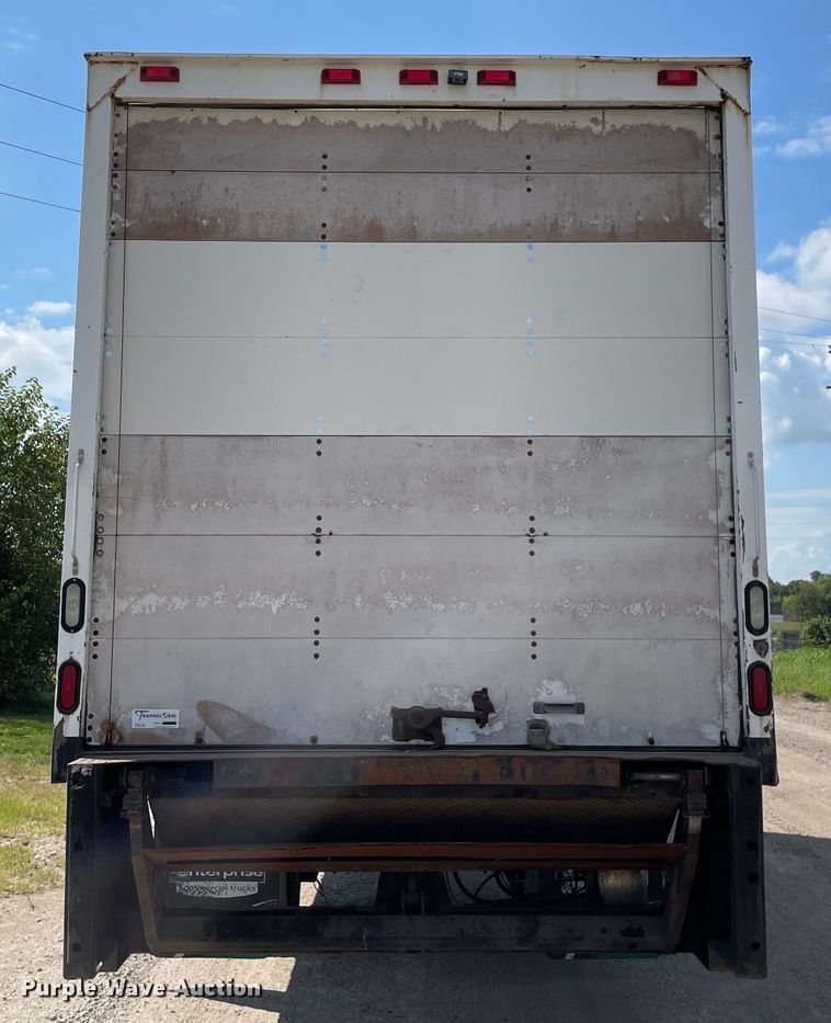 image for item KF9576 2008 Hino  box truck