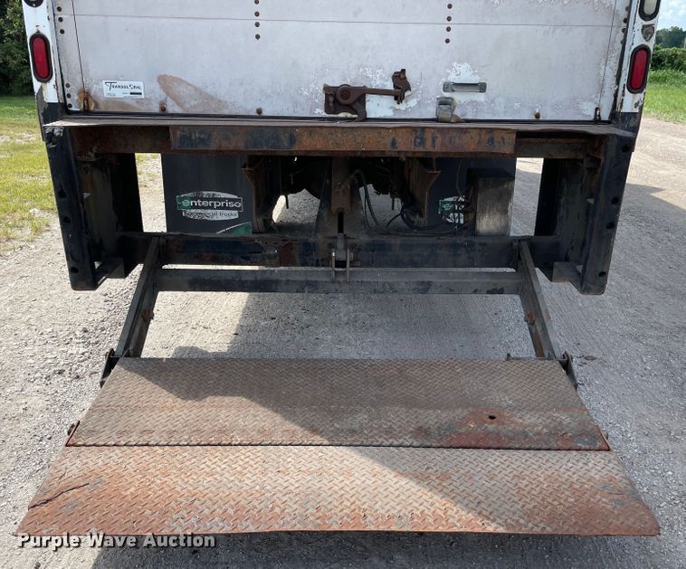 image for item KF9576 2008 Hino  box truck