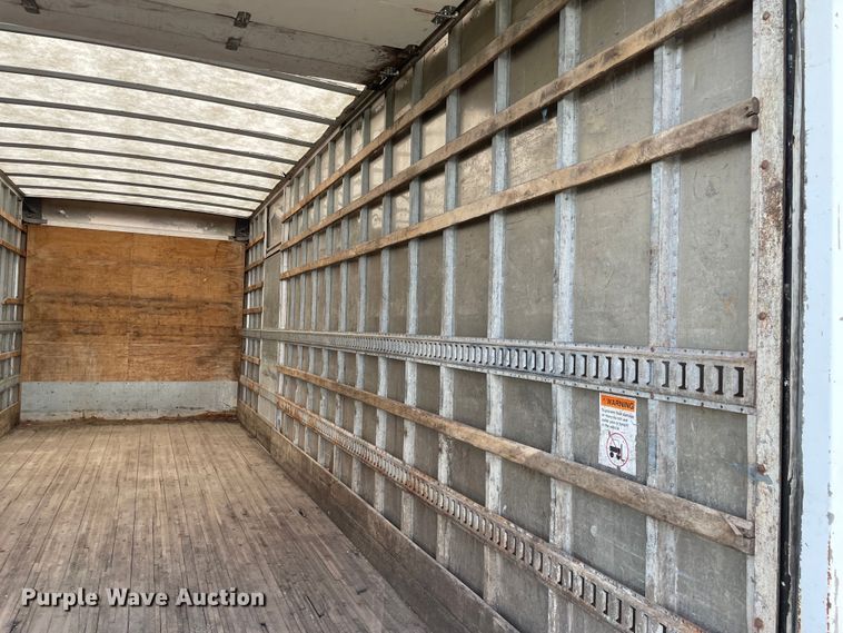 image for item KF9576 2008 Hino  box truck