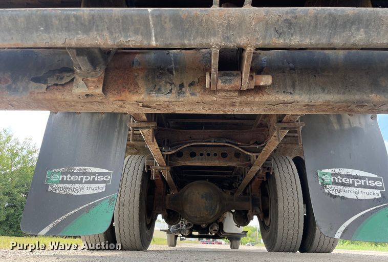 image for item KF9576 2008 Hino  box truck