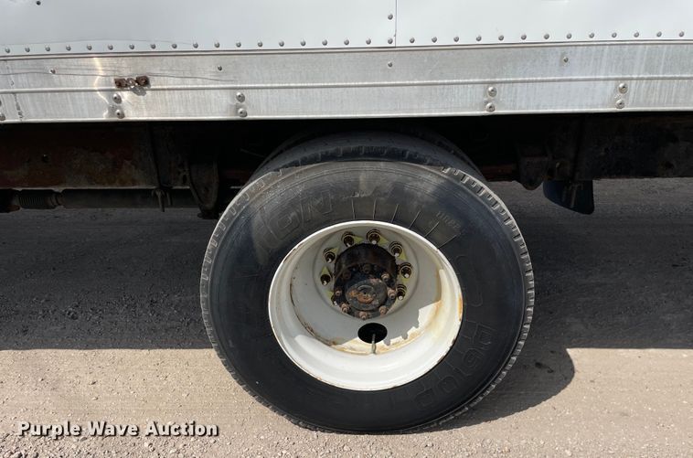 image for item KF9576 2008 Hino  box truck