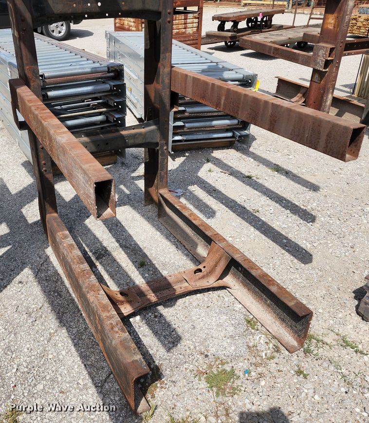 image for item KH9401 Cantilever rack