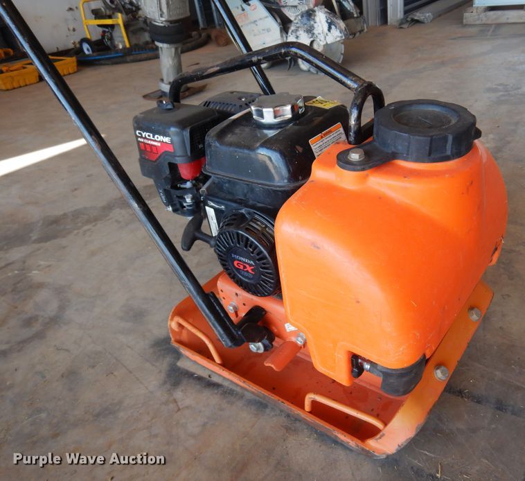 image for item KI9204 Multiquip MVC82VH  plate compactor