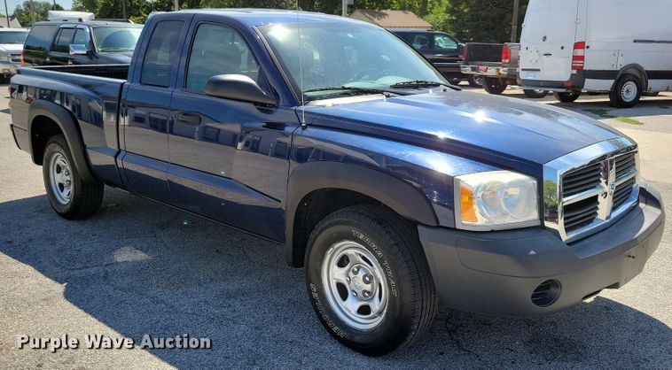 image for item KP9356 2006 Dodge Dakota  Club Cab pickup truck
