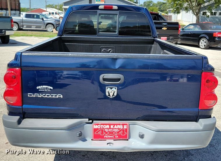 image for item KP9356 2006 Dodge Dakota  Club Cab pickup truck