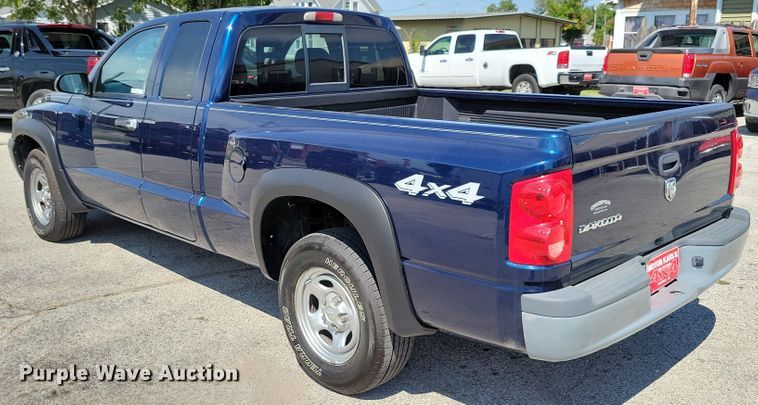 image for item KP9356 2006 Dodge Dakota  Club Cab pickup truck