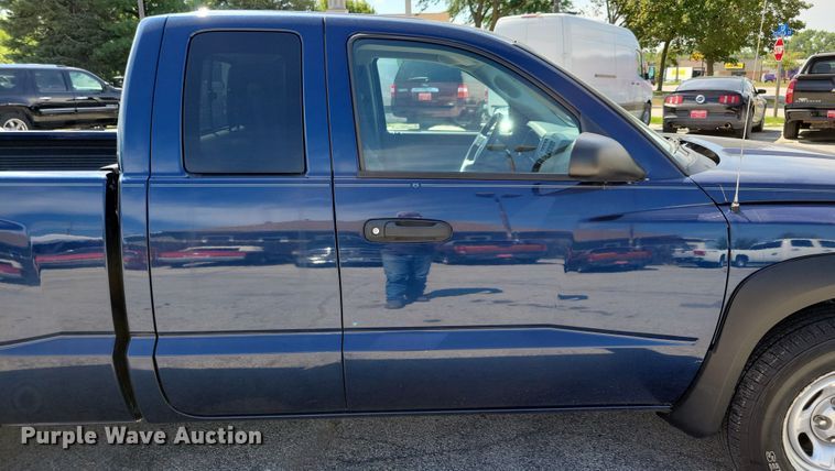 image for item KP9356 2006 Dodge Dakota  Club Cab pickup truck
