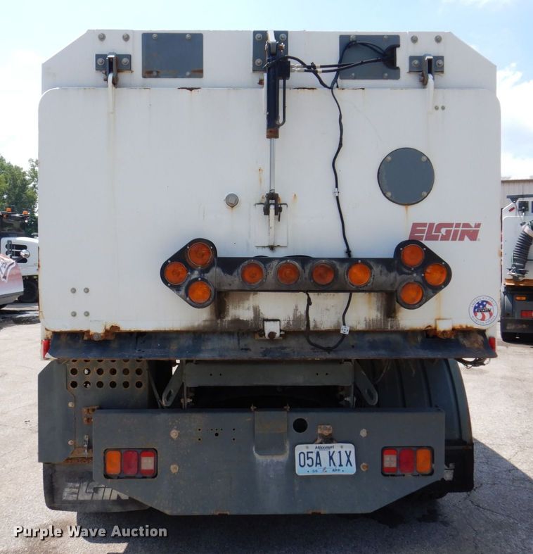 image for item KR9139 2005 Sterling SC8000  street sweeper truck