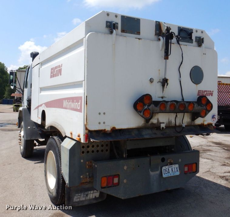 image for item KR9139 2005 Sterling SC8000  street sweeper truck