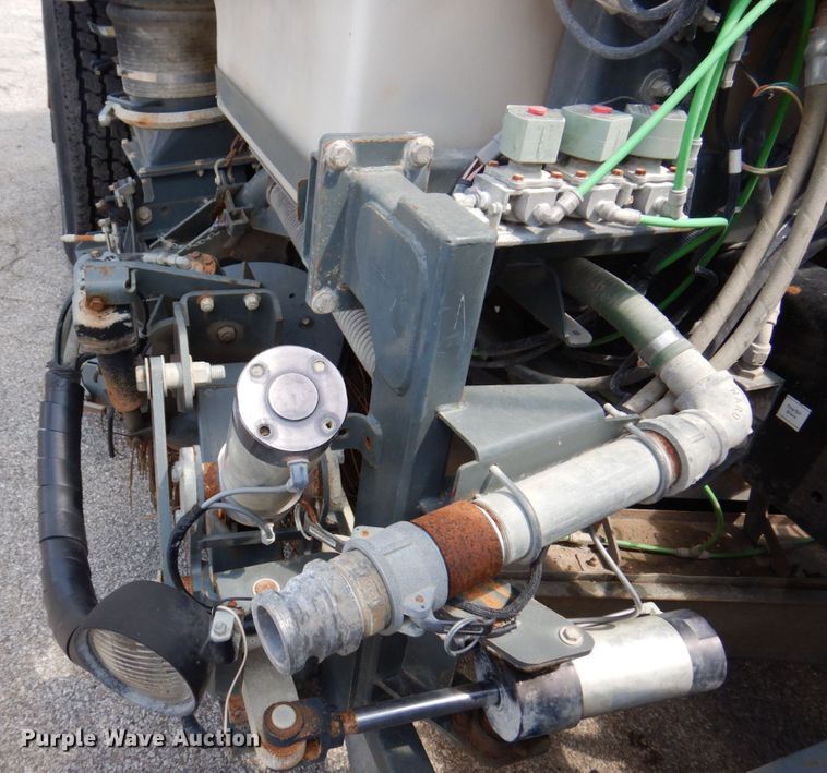 image for item KR9139 2005 Sterling SC8000  street sweeper truck