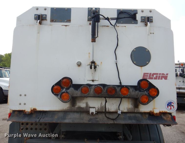 image for item KR9139 2005 Sterling SC8000  street sweeper truck