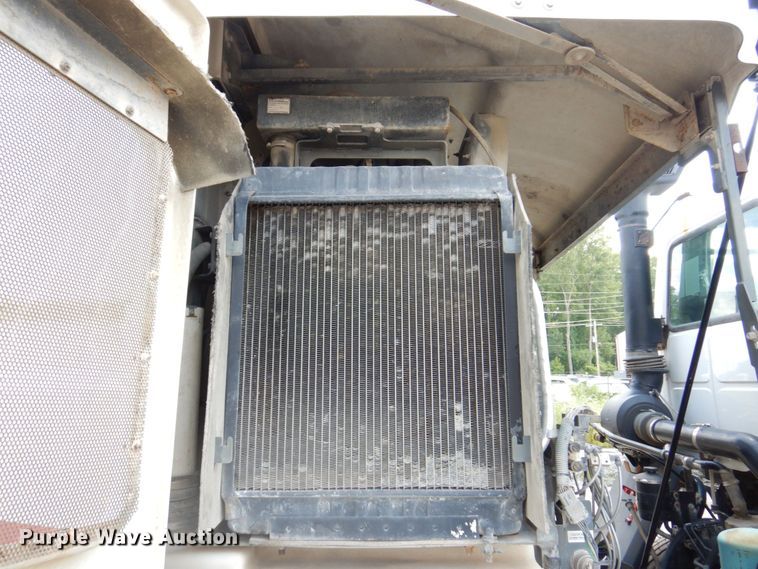 image for item KR9139 2005 Sterling SC8000  street sweeper truck