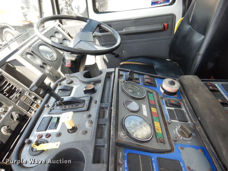 image for item KR9139 2005 Sterling SC8000  street sweeper truck