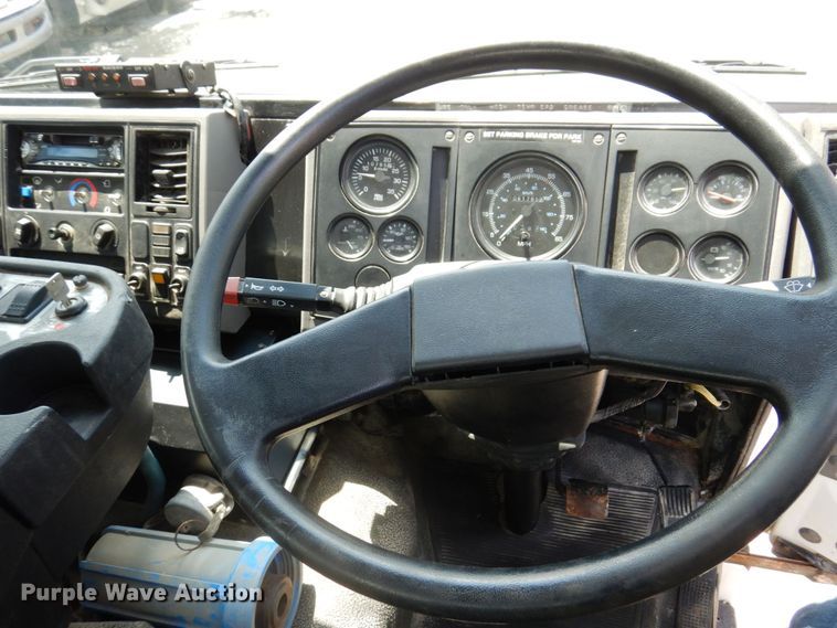 image for item KR9139 2005 Sterling SC8000  street sweeper truck