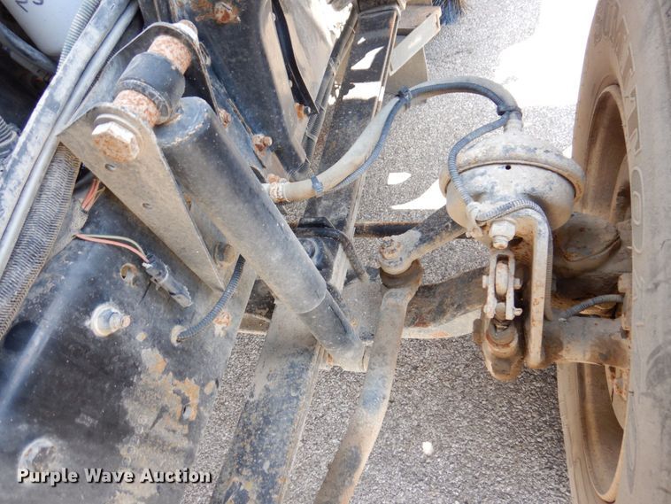 image for item KR9139 2005 Sterling SC8000  street sweeper truck