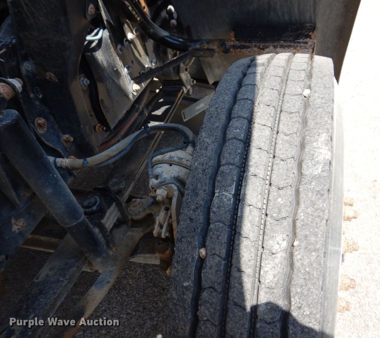 image for item KR9139 2005 Sterling SC8000  street sweeper truck