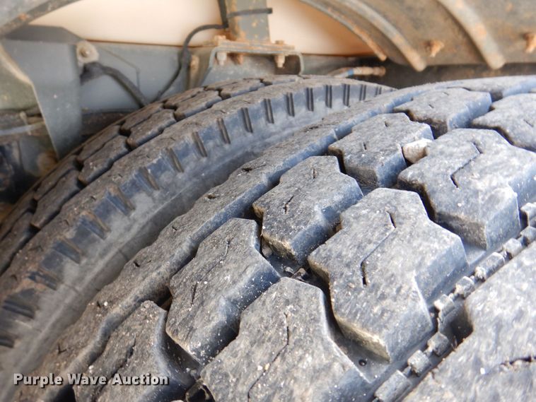 image for item KR9139 2005 Sterling SC8000  street sweeper truck