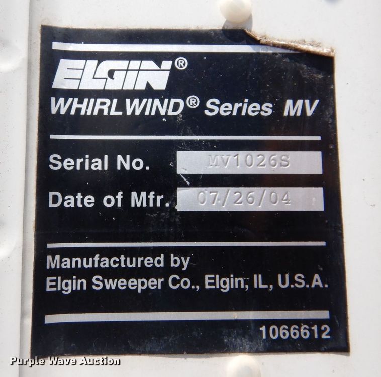 image for item KR9139 2005 Sterling SC8000  street sweeper truck