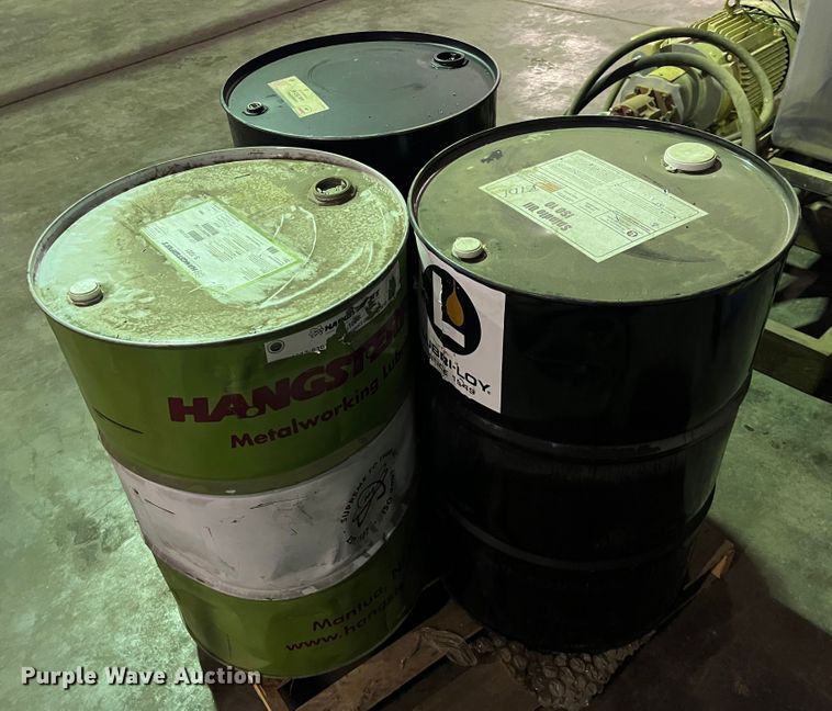 (3) barrels of lubricant in Wichita, KS Item LD9590 sold Purple Wave