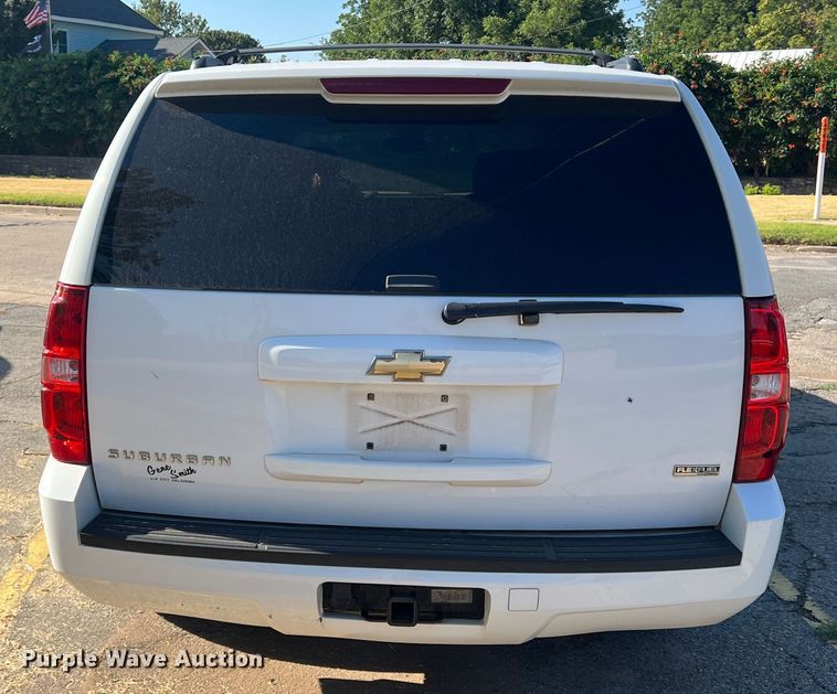 image for item LI9348 2011 Chevrolet Suburban  SUV