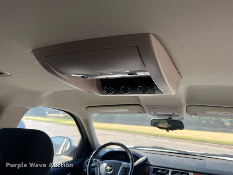 image for item LI9348 2011 Chevrolet Suburban  SUV