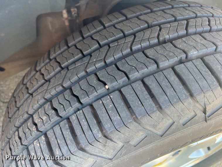 image for item LI9348 2011 Chevrolet Suburban  SUV