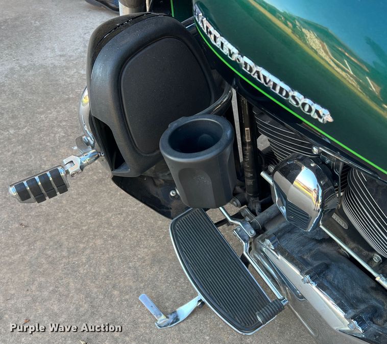 image for item LI9417 2016 Harley Davidson FLHTK Ultra Limited  motorcycle