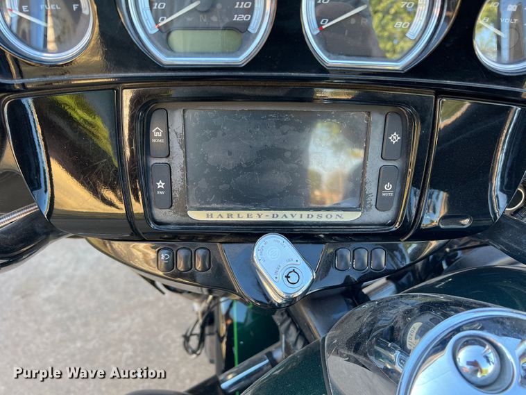 image for item LI9417 2016 Harley Davidson FLHTK Ultra Limited  motorcycle