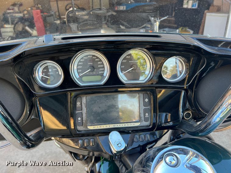 image for item LI9417 2016 Harley Davidson FLHTK Ultra Limited  motorcycle