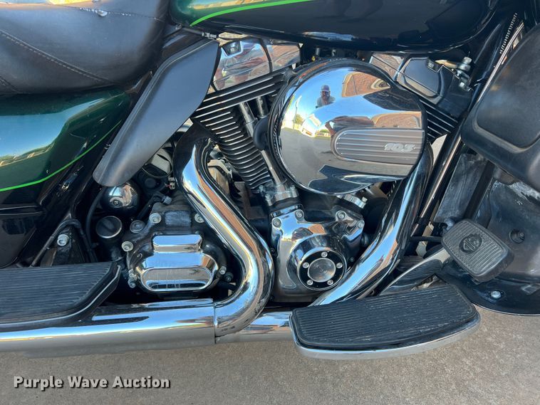 image for item LI9417 2016 Harley Davidson FLHTK Ultra Limited  motorcycle