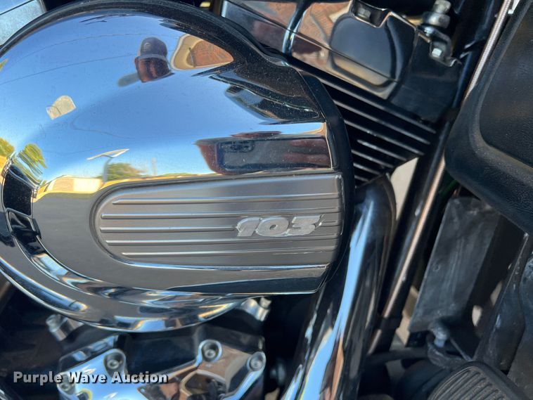 image for item LI9417 2016 Harley Davidson FLHTK Ultra Limited  motorcycle
