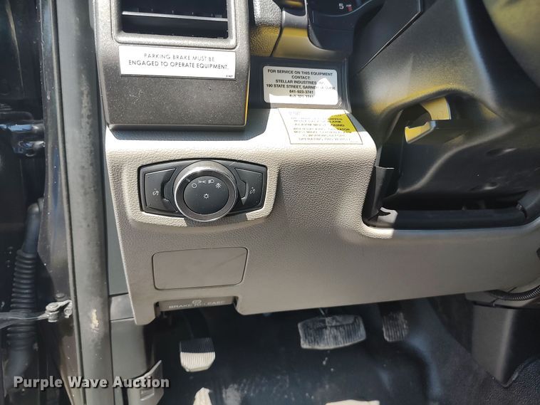 image for item LK9057 2019 Ford F450 Super Duty XL  utility / service truck