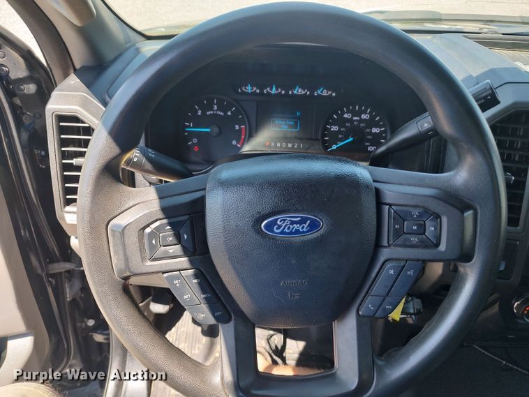 image for item LK9057 2019 Ford F450 Super Duty XL  utility / service truck