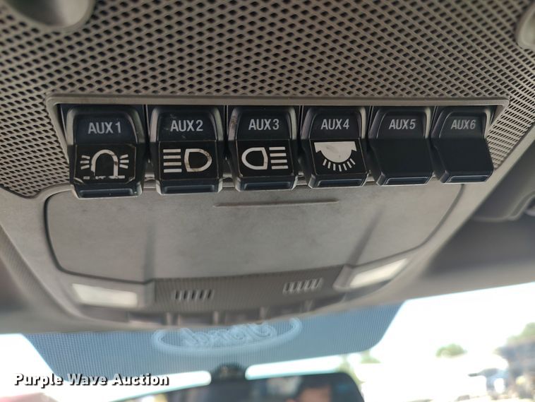 image for item LK9057 2019 Ford F450 Super Duty XL  utility / service truck