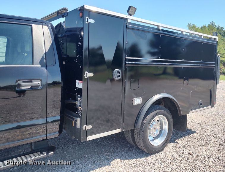image for item LK9057 2019 Ford F450 Super Duty XL  utility / service truck