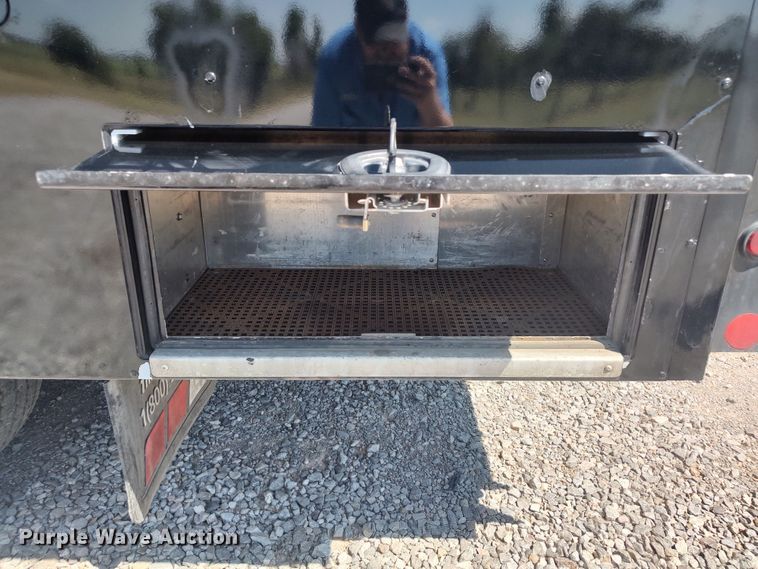 image for item LK9057 2019 Ford F450 Super Duty XL  utility / service truck