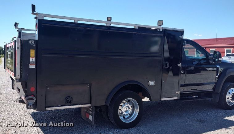 image for item LK9057 2019 Ford F450 Super Duty XL  utility / service truck